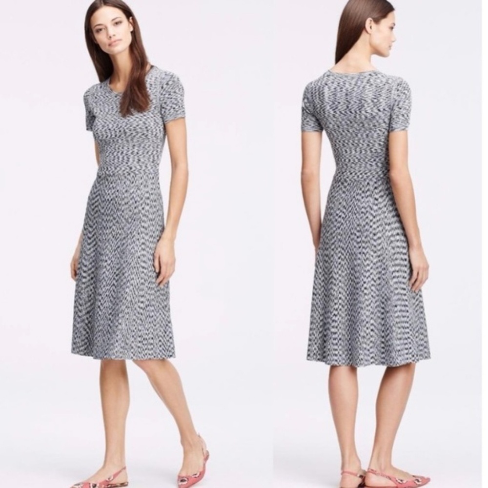 Ann Taylor Gray Patterned Midi Dress